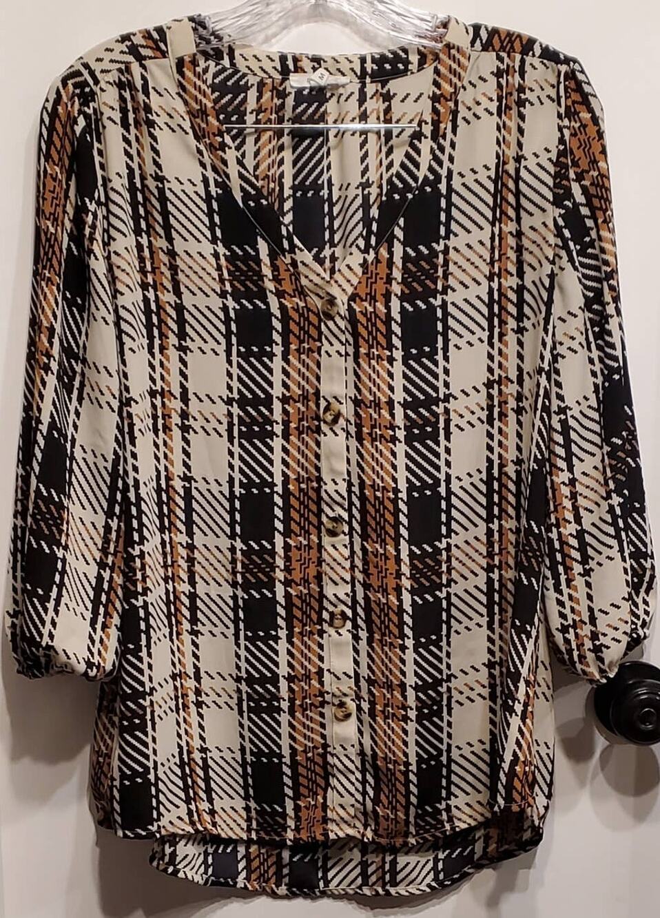 Maurice's Women's Polyester 1/2 Elastic Sleeves Button Down Size Medium